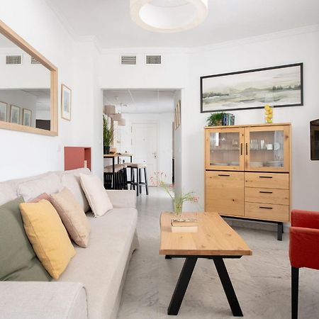 Jardines Del Prado Suite Apartment เซบีญา ภายนอก รูปภาพ